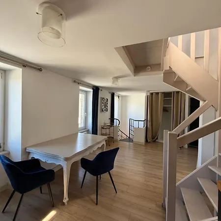 Duplex Centre Bourg A 5min Des Plages *
