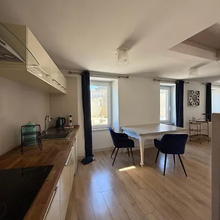 Duplex Centre Bourg A 5min Des Plages * Plouguerneau